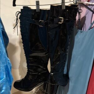 Black knee hi GOGO boots